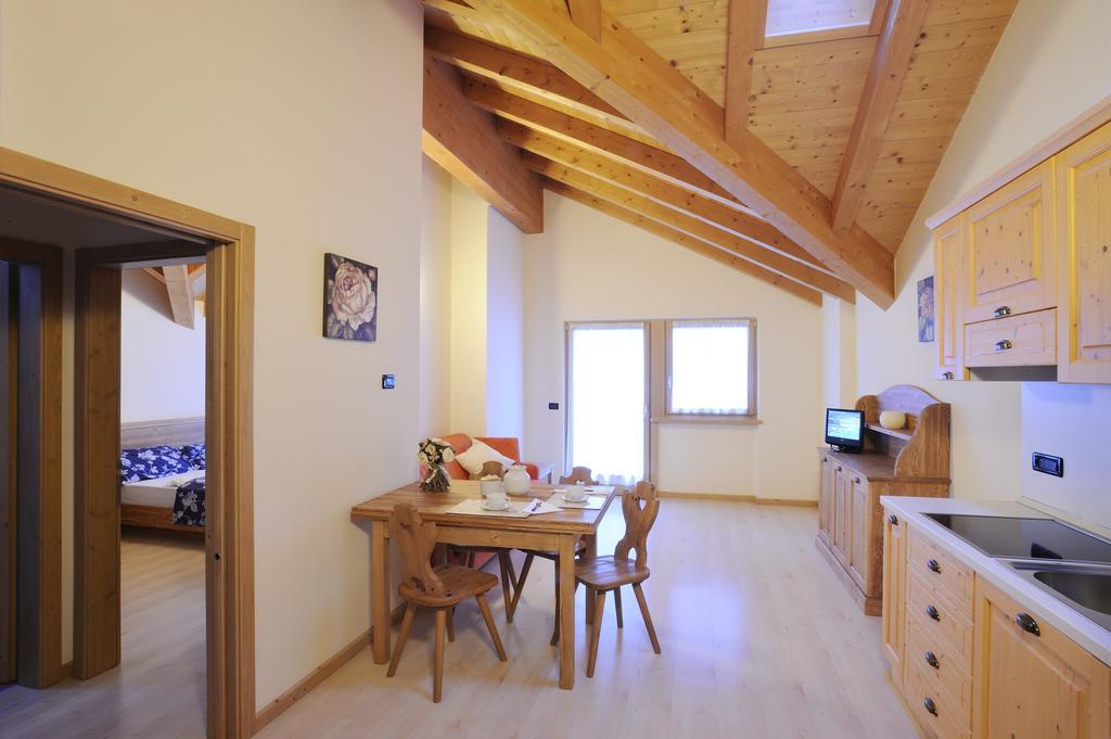 Residenza Casale Lejlighedshotel Ponte delle Arche Eksteriør billede